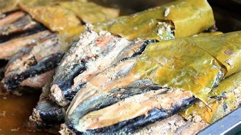 How To Cook The Best Sinaing Na Tulingan .